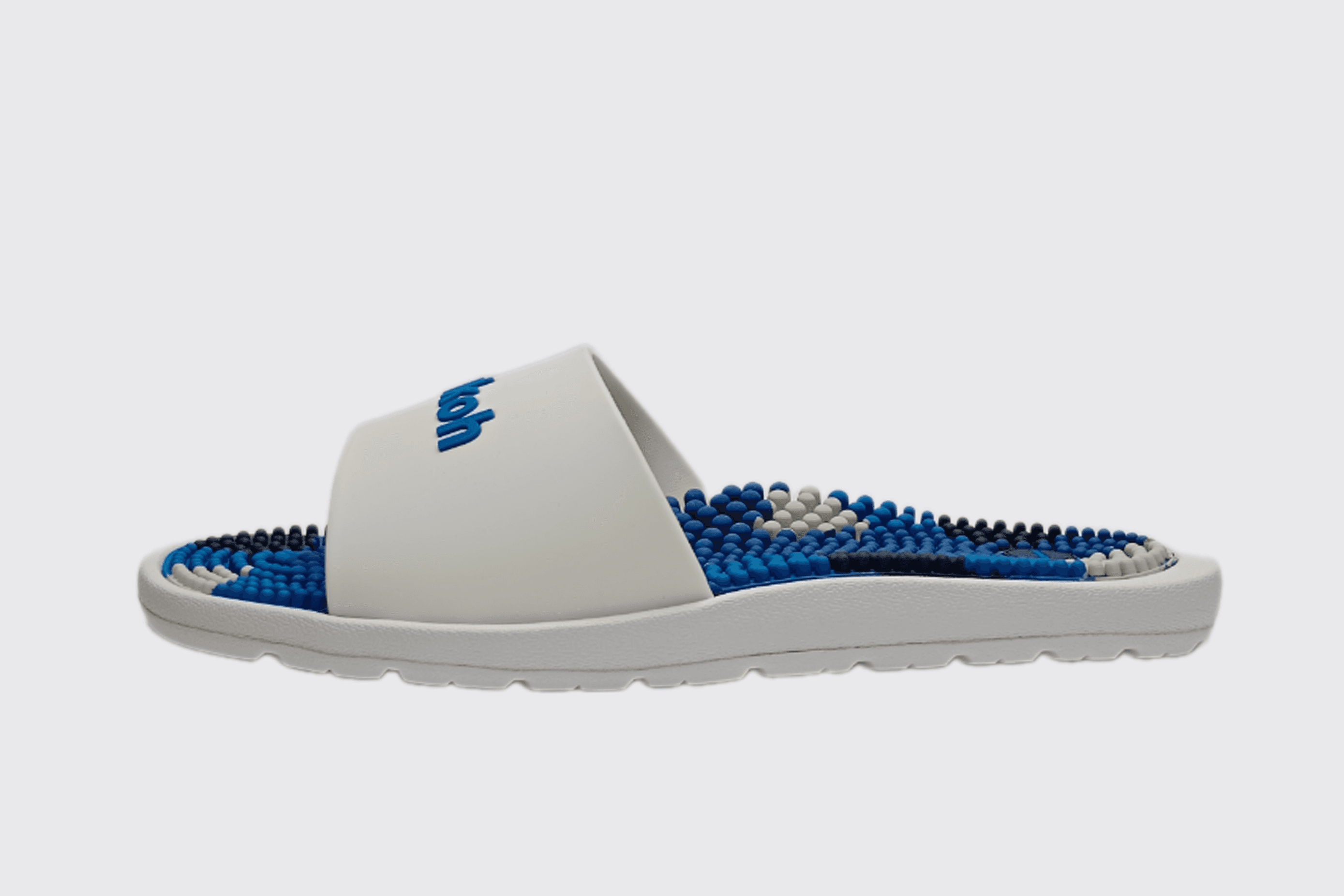Kaiyo white blue slides- side view